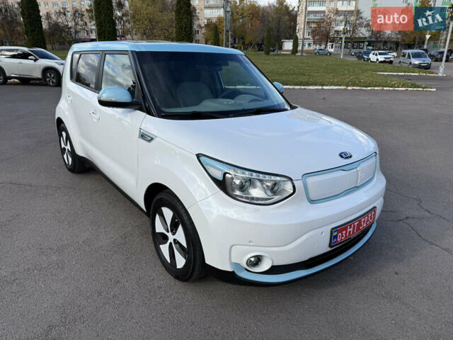 Белый Киа Soul, объемом двигателя 0 л и пробегом 149 тыс. км за 6950 $, фото 7 на Automoto.ua