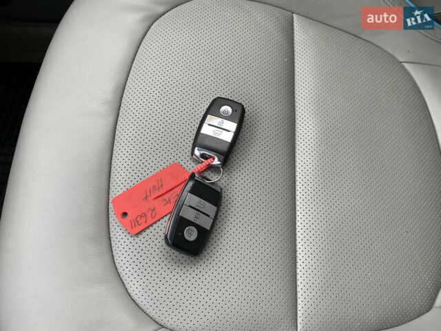 Білий Кіа Soul, об'ємом двигуна 0 л та пробігом 127 тис. км за 7500 $, фото 43 на Automoto.ua