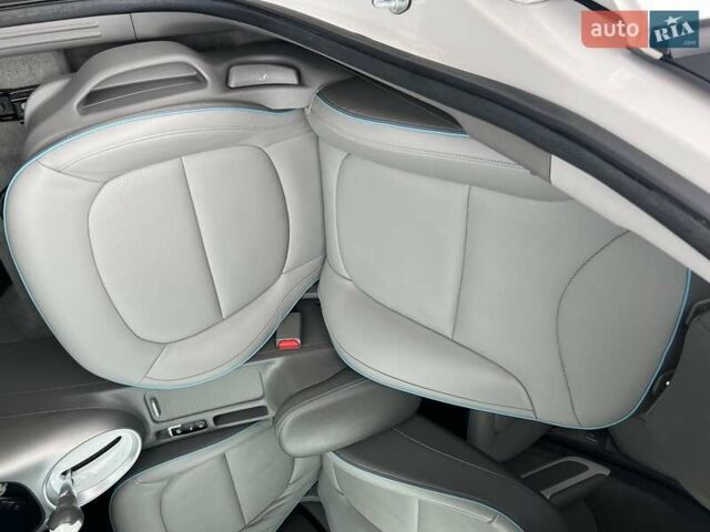 Білий Кіа Soul, об'ємом двигуна 0 л та пробігом 128 тис. км за 6750 $, фото 26 на Automoto.ua