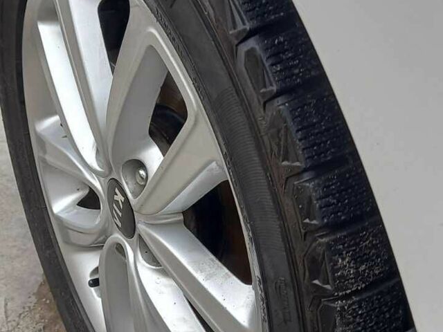 Белый Киа Soul, объемом двигателя 2 л и пробегом 130 тыс. км за 11700 $, фото 21 на Automoto.ua