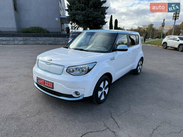 Белый Киа Soul, объемом двигателя 0 л и пробегом 149 тыс. км за 6950 $, фото 9 на Automoto.ua