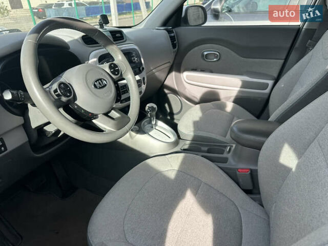 Белый Киа Soul, объемом двигателя 0 л и пробегом 112 тыс. км за 7300 $, фото 8 на Automoto.ua