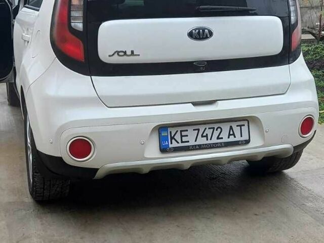 Белый Киа Soul, объемом двигателя 2 л и пробегом 130 тыс. км за 11700 $, фото 8 на Automoto.ua