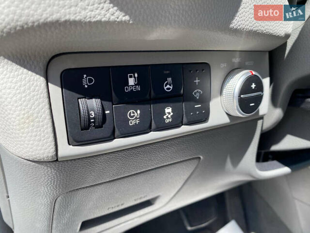 Киа Soul 2016 в Житомире на Automoto.ua Белый Киа Soul, объемом двигателя 0 л и пробегом 132 тыс. км за 7999 $, фото 15 на Automoto.ua