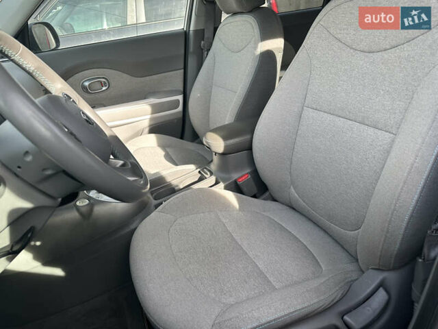 Белый Киа Soul, объемом двигателя 0 л и пробегом 112 тыс. км за 7300 $, фото 9 на Automoto.ua