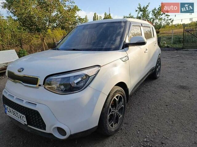 Белый Киа Soul, объемом двигателя 1.59 л и пробегом 55 тыс. км за 5200 $, фото 6 на Automoto.ua