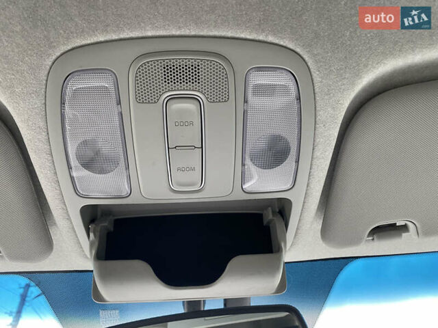 Білий Кіа Soul, об'ємом двигуна 0 л та пробігом 127 тис. км за 7500 $, фото 38 на Automoto.ua