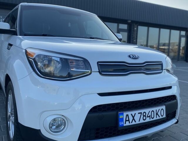 Білий Кіа Soul, об'ємом двигуна 2 л та пробігом 196 тис. км за 8900 $, фото 15 на Automoto.ua
