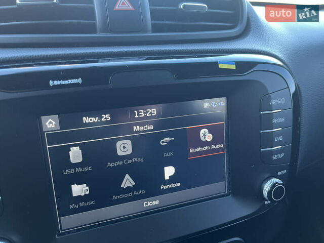 Белый Киа Soul, объемом двигателя 1.6 л и пробегом 37 тыс. км за 11990 $, фото 41 на Automoto.ua