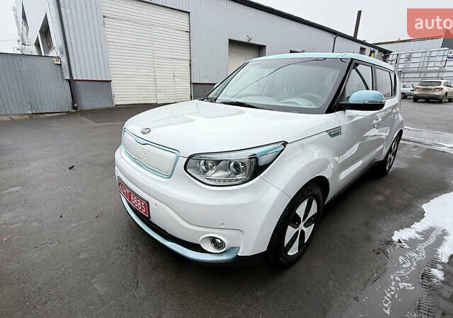 Белый Киа Soul, объемом двигателя 0 л и пробегом 172 тыс. км за 5850 $, фото 17 на Automoto.ua