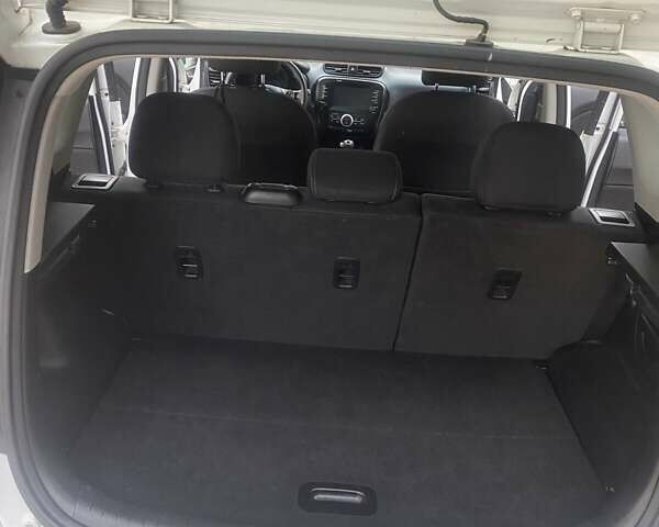 Белый Киа Soul, объемом двигателя 2 л и пробегом 118 тыс. км за 12200 $, фото 11 на Automoto.ua