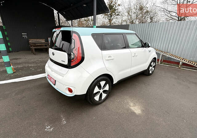 Белый Киа Soul, объемом двигателя 0 л и пробегом 172 тыс. км за 5850 $, фото 22 на Automoto.ua