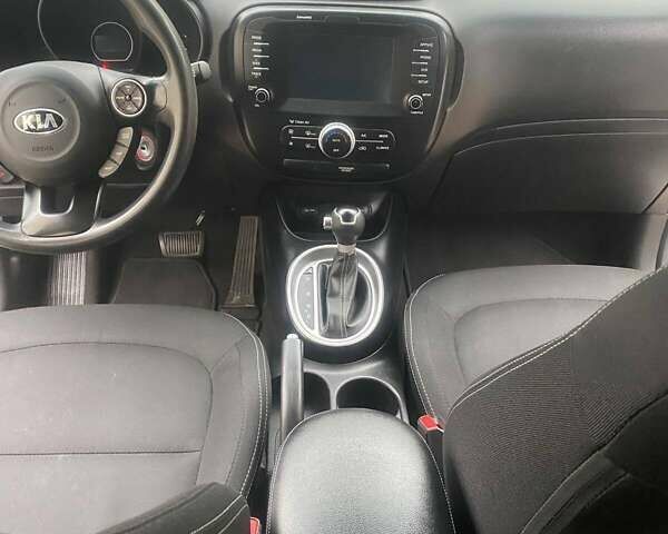 Белый Киа Soul, объемом двигателя 2 л и пробегом 118 тыс. км за 12200 $, фото 33 на Automoto.ua