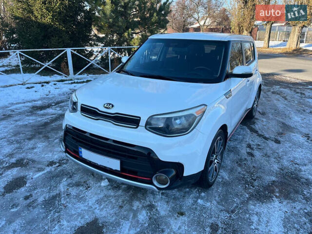 Белый Киа Soul, объемом двигателя 1.6 л и пробегом 37 тыс. км за 11990 $, фото 12 на Automoto.ua