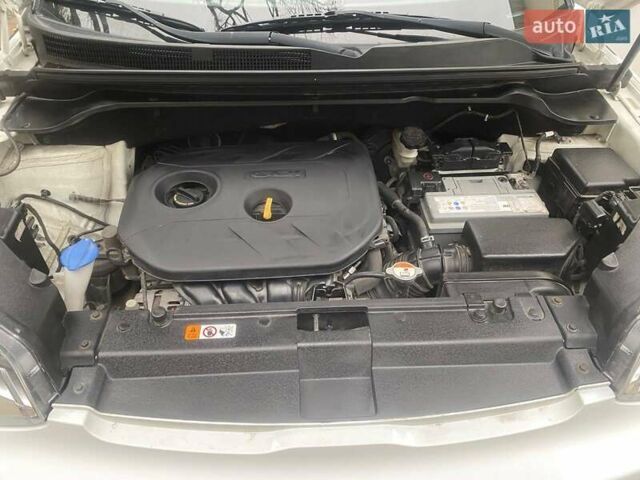 Белый Киа Soul, объемом двигателя 2 л и пробегом 118 тыс. км за 12200 $, фото 12 на Automoto.ua