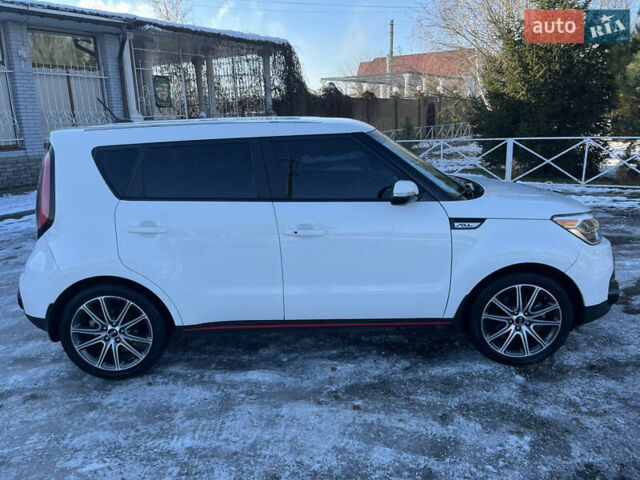 Белый Киа Soul, объемом двигателя 1.6 л и пробегом 37 тыс. км за 11990 $, фото 25 на Automoto.ua