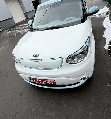 Белый Киа Soul, объемом двигателя 0 л и пробегом 172 тыс. км за 5850 $, фото 18 на Automoto.ua