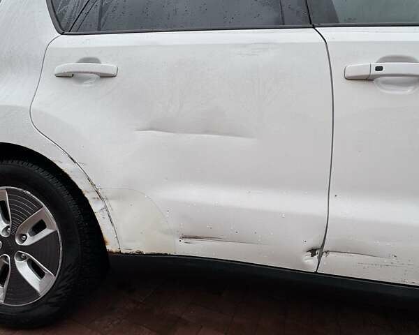 Белый Киа Soul, объемом двигателя 0 л и пробегом 153 тыс. км за 8300 $, фото 17 на Automoto.ua