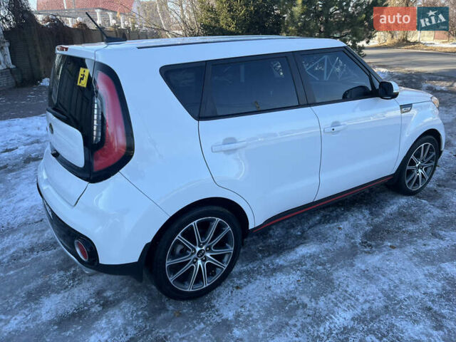 Белый Киа Soul, объемом двигателя 1.6 л и пробегом 37 тыс. км за 11990 $, фото 23 на Automoto.ua