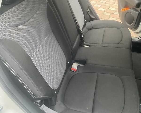 Белый Киа Soul, объемом двигателя 2 л и пробегом 118 тыс. км за 12200 $, фото 35 на Automoto.ua