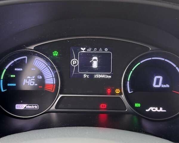 Белый Киа Soul, объемом двигателя 0 л и пробегом 153 тыс. км за 8300 $, фото 5 на Automoto.ua