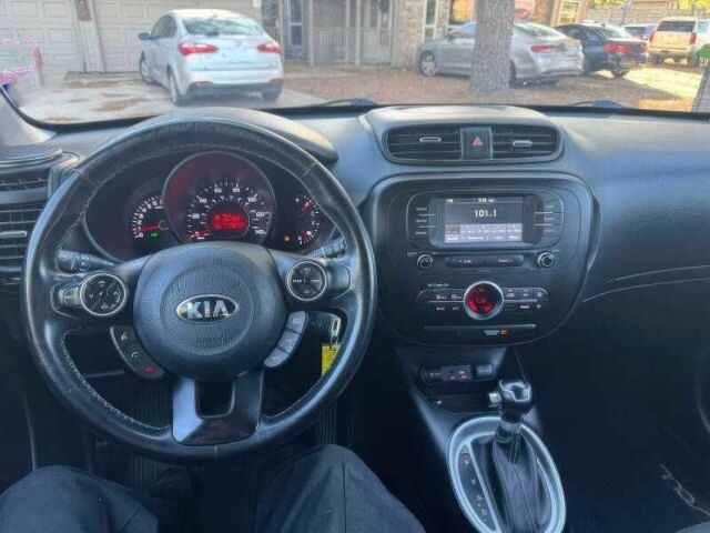 Білий Кіа Soul, об'ємом двигуна 2 л та пробігом 89 тис. км за 6200 $, фото 12 на Automoto.ua