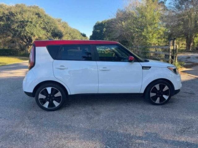 Білий Кіа Soul, об'ємом двигуна 2 л та пробігом 89 тис. км за 6200 $, фото 7 на Automoto.ua