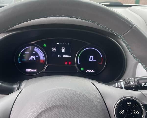 Белый Киа Soul, объемом двигателя 0 л и пробегом 101 тыс. км за 11900 $, фото 8 на Automoto.ua