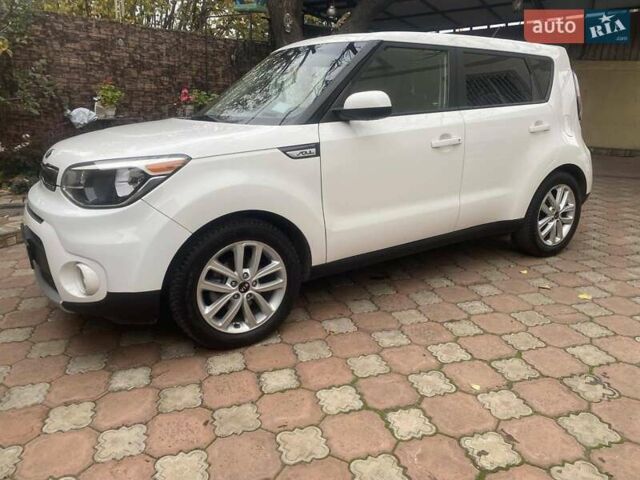 Белый Киа Soul, объемом двигателя 2 л и пробегом 118 тыс. км за 12200 $, фото 26 на Automoto.ua