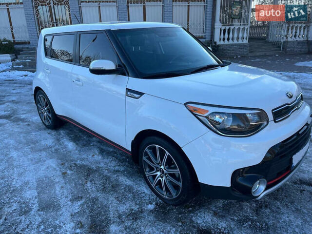 Белый Киа Soul, объемом двигателя 1.6 л и пробегом 37 тыс. км за 11990 $, фото 10 на Automoto.ua