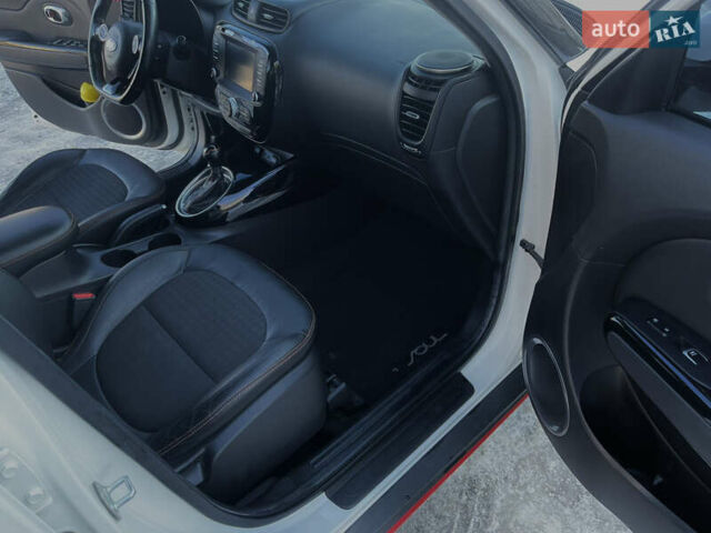 Белый Киа Soul, объемом двигателя 1.6 л и пробегом 37 тыс. км за 11990 $, фото 34 на Automoto.ua