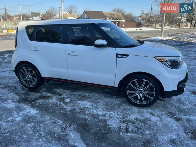 Белый Киа Soul, объемом двигателя 1.6 л и пробегом 37 тыс. км за 11990 $, фото 30 на Automoto.ua