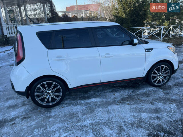 Белый Киа Soul, объемом двигателя 1.6 л и пробегом 37 тыс. км за 11990 $, фото 24 на Automoto.ua