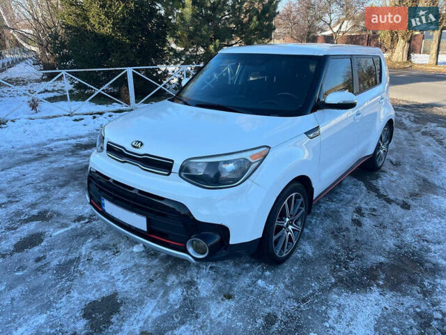 Белый Киа Soul, объемом двигателя 1.6 л и пробегом 37 тыс. км за 11990 $, фото 11 на Automoto.ua