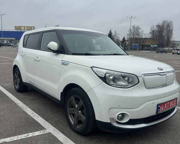 Белый Киа Soul, объемом двигателя 0 л и пробегом 124 тыс. км за 10550 $, фото 15 на Automoto.ua