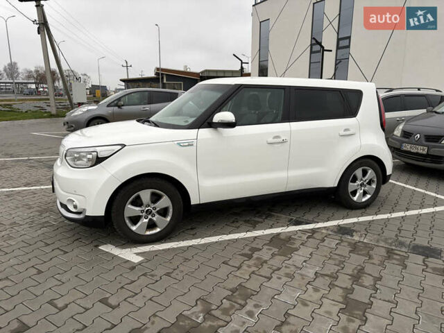 Белый Киа Soul, объемом двигателя 0 л и пробегом 95 тыс. км за 10500 $, фото 1 на Automoto.ua
