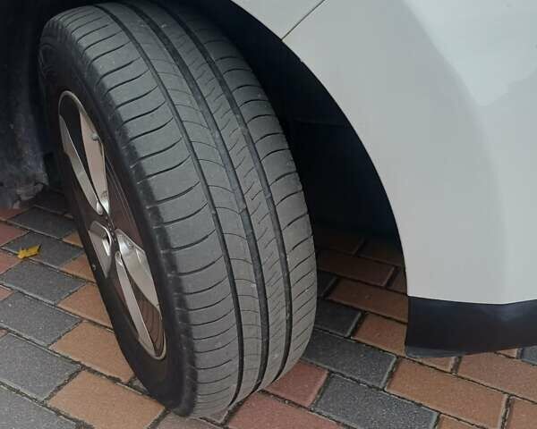 Белый Киа Soul, объемом двигателя 0 л и пробегом 85 тыс. км за 11750 $, фото 9 на Automoto.ua