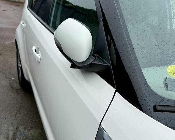 Киа Soul 2018 в Житомире на Automoto.ua Белый Киа Soul, объемом двигателя 0 л и пробегом 90 тыс. км за 11200 $, фото 23 на Automoto.ua