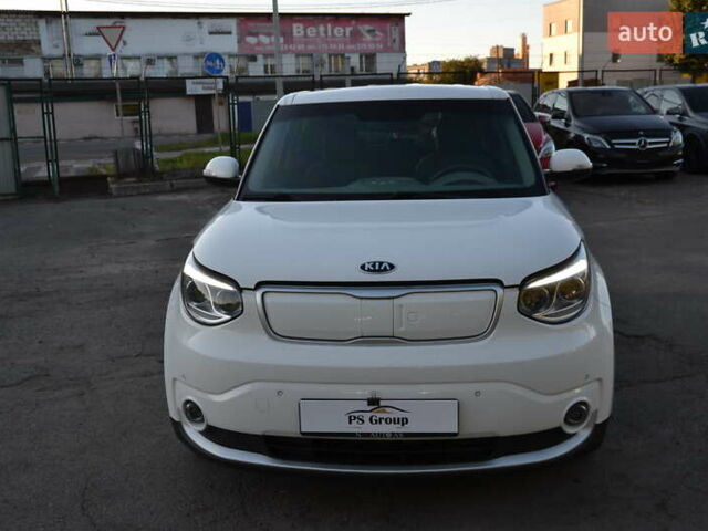 Білий Кіа Soul, об'ємом двигуна 0 л та пробігом 74 тис. км за 11500 $, фото 2 на Automoto.ua