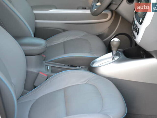 Білий Кіа Soul, об'ємом двигуна 0 л та пробігом 74 тис. км за 11500 $, фото 21 на Automoto.ua