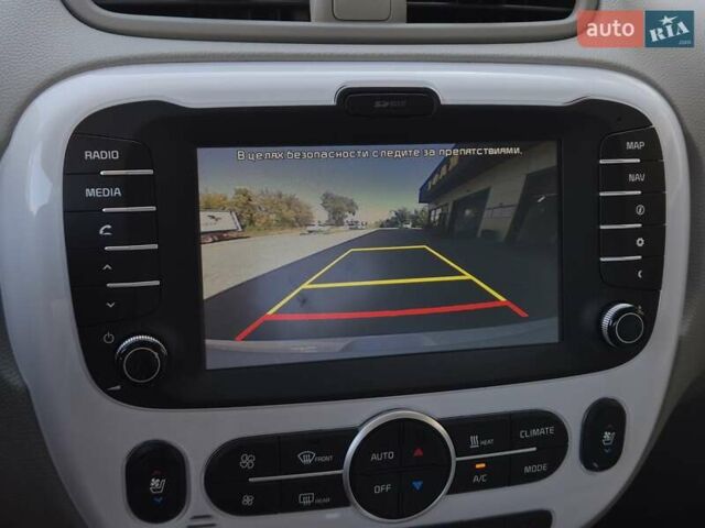 Белый Киа Soul, объемом двигателя 0 л и пробегом 38 тыс. км за 12999 $, фото 58 на Automoto.ua