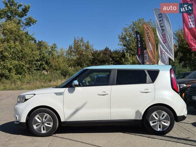 Белый Киа Soul, объемом двигателя 0 л и пробегом 38 тыс. км за 12999 $, фото 11 на Automoto.ua