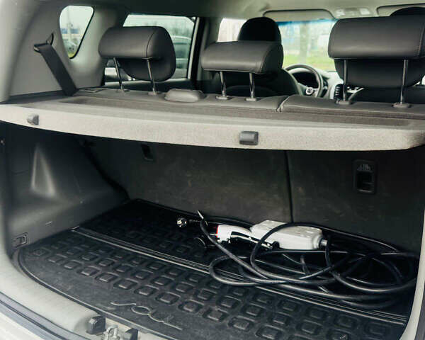 Белый Киа Soul, объемом двигателя 0 л и пробегом 124 тыс. км за 10550 $, фото 12 на Automoto.ua