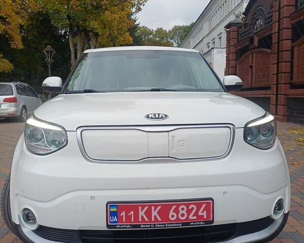 Белый Киа Soul, объемом двигателя 0 л и пробегом 85 тыс. км за 11750 $, фото 8 на Automoto.ua