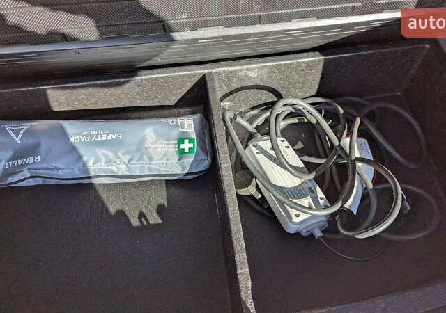 Білий Кіа Soul, об'ємом двигуна 0 л та пробігом 51 тис. км за 11800 $, фото 27 на Automoto.ua