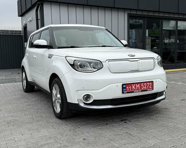 Білий Кіа Soul, об'ємом двигуна 0 л та пробігом 68 тис. км за 11200 $, фото 2 на Automoto.ua