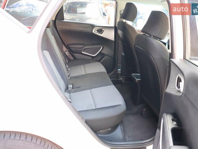 Белый Киа Soul, объемом двигателя 2 л и пробегом 46 тыс. км за 13900 $, фото 33 на Automoto.ua