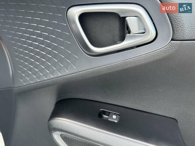 Белый Киа Soul, объемом двигателя 0 л и пробегом 122 тыс. км за 16300 $, фото 47 на Automoto.ua