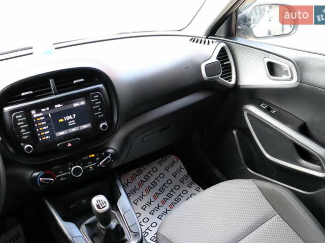 Белый Киа Soul, объемом двигателя 2 л и пробегом 46 тыс. км за 13900 $, фото 32 на Automoto.ua