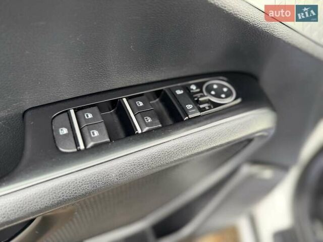 Білий Кіа Soul, об'ємом двигуна 0 л та пробігом 90 тис. км за 16100 $, фото 22 на Automoto.ua